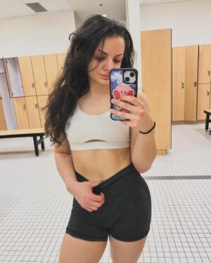 Alexia Nicole Instagram - Jury duty got called off so I got a solid midday pump instead 😌