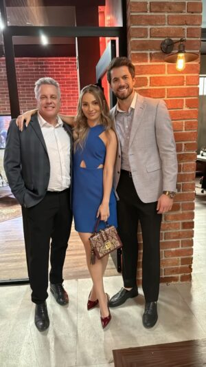 Alexis Ayala Instagram - Es el 3 de junio que ya se estrena @lahistoriadejuanaof en @canalestrellas 9:30 pm
Me gusta vivir la ficción pero sobre todo disfrutar la realidad.
@fede_espejo @irinabaeva @ocamporolando @fabiolagdo @palyoficial @natpayan @gabrielacarrillo @ogermenos @carlosgaticamx @danycorderoo @issabelacamil 

#entero #alexiayala #ficcion #teleserie #novela #actor #avivirbonito