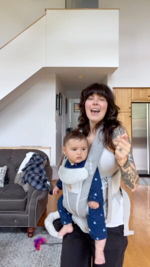 Alexis Krauss Instagram - mom life continues to push me to be more innovative so i’m finding new ways to prepare for @justlikeheavenfest. i quite enjoy this rehearsal process. it’s our first show in what feels like forever and i’m determined to make it a good one.

wilder seems surprisingly chill with me wearing him while i warm up and sing through the set. maybe it’s all the @sleighbells recording we did while i was pregnant. 

hope to see you there!! can’t freaking wait!!
