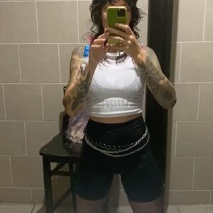 Alexis Krauss Instagram - this time last year 🥹

oh sweet sweet summer tour. so darn grateful to all the humans who showed up to dance and sing with us. covid messed up a few dates but overall it was an absolute blast.

can’t wait to do it again 💖

@sleighbells 
@n3ptunemusic 
@rsty.stve 
@katersteinberg 
@jharisyokley 
@rebelofnyc 
@the.waffle 
@patrickontour 
@joshberl 
@eu1ogy_ 

photo 1 @chris_vultaggio
photo 3 @frankmesinaphotography