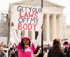 Alexis McGill Johnson Instagram - POV: Telling SCOTUS #BansOff access to safe and effective medication abortion.

✍️ Sign on at http://ppact.io/mife to keep it going.