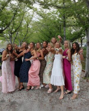 Alexus Oladi Instagram - prom with the funnest date! 🥳😋