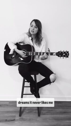 Alexz Johnson Instagram - I can sing Walking while sitting, too! American tour starts next week ✨ tickets on sale at alexzjohnson.com/tickets 

4.24 New York, NY
4.25 Boston, MA
4.26 Boston, MA
4.28 Philadelphia, PA
4.29 Richmond, VA
4.30 Raleigh, NC
5.3 Orlando, FL
5.4 Atlanta, GA
5.6 Nashville, TN
5.7 Louisville, KY
5.8 Columbus, OH
5.9 Indianapolis, IN
5.10 Chicago, IL
5.12 Minneapolis, MN
5.13 Des Moines, IA
5.14 Kansas City, MO
5.15 Oklahoma City, OK
5.17 Austin, TX
5.20 Los Angeles, CA
5.21 Los Angeles, CA

#alexzjohnson #indiemusic #newyork #singersongwriter #seasons #tour #livemusic