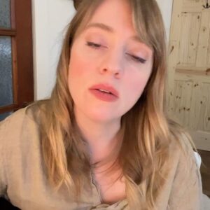 Alexz Johnson Instagram - I have a soft place in my heart for Raleigh, NC 💜 It's never been my biggest show but the fans that I do have there have always been so intentional and passionate, it's a place I must play again!! Looking forward to playing  @thepourhouse April 30th, sharing the stage with @paigekingjohnson ✨ Tickets on sale now! Link in bio ✨