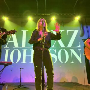 Alexz Johnson Instagram - La de da 🎶
