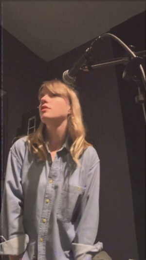 Alexz Johnson Instagram - Rehearsals begin for Seasons American Tour which kicks off this Wednesday in NYC @dromnyc with @waxowls (Sounds like it's going to be a pretty full house!!) ⚡️ 

Next is Boston 04/25 & 04/26 @rockwoodboston ⚡️
Philly 04/28 @milkboyphilly ⚡️ 
Richmond 04/29 @embermusichall ⚡️

Be sure to get your tickets at alexzjohnson.com!