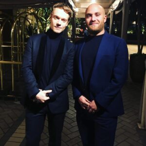 Alfie Allen Instagram - Ew Partying #sags #gameofthrones #jojorabbit #entertainmentweekly #matching #mybro