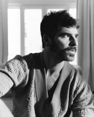 Alfonso Bassave Instagram - @folie.magazine 👨🏻‍🦱