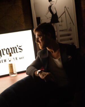 Alfonso Bassave Instagram - Gracias a mi colaboración con @seagrams_es he podido disfrutar de cenas como esta 🍸
#Seagrams
Disfruta de un consumo responsable. 40º. No compartir con menores de 18 años.
