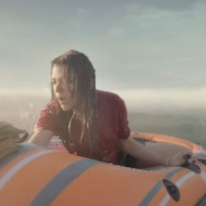 Alfonso Cuarón Instagram - Felicidades, Bu!!!!!!

Chequen la canción y el video de Bu @bucuaron. Canción en todas las plataformas, el video en YouTube