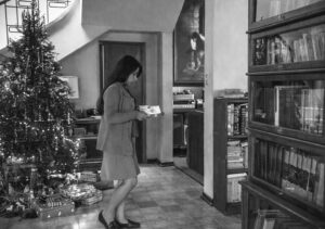 Alfonso Cuarón Instagram - Feliz Navidad
Merry Christmas 
Photo by @carlossomonte 
@romacuaron 
#ROMACuarón