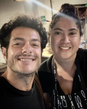Alfonso Dosal Instagram - Fin de semana con mi familia en Chicxulub, que inlucyó caminatas, mate y comida maravillosa de la @osteriaitaliana386chicxulub ah! Y muchos caracolitos que de paso les recuerdo que no se los lleven de la playa, déjenlos ahí, el ecosistema los necesita, ustedes no! 😘💚🐚🦪🦀