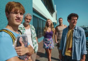 Alfonso Dosal Instagram - Mis bandidos… 💚💚💚 próximamente  @netflixlat