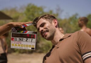 Alfonso Dosal Instagram - ¡Eso bandidos! Qué ilusión que presentarles esto. 💚🧉🏝️
@netflixlat