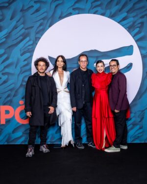 Alfonso Dosal Instagram - Uf, estrenamos “Un actor malo” en Tallin, y todo fue como un sueño del que apenas empiezo a despertar, pronto podrán verla de este lado del charco y agárrense que está potente. 

@tallinnblacknightsff 
@catatonia.prod