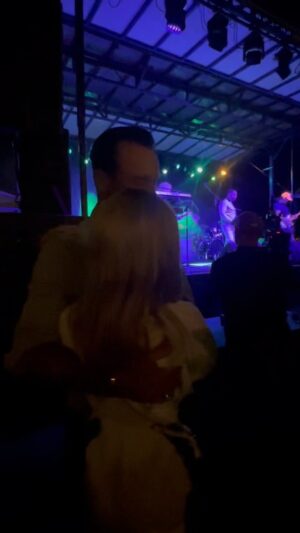 Alfonso Ribeiro Instagram - Thank you @kevinmillar15 for sending me this video. I loved every minute I got to spend with @timwakefield49 and Stacey. I’m still not able to process this. We texted each other the day before he passed. If I only knew how close he was I can’t help but wish I could’ve said everything I wanted to say. He did tell me he loved me and I said the same. Everyone please tell the people you care about how much you love them today. #ripwake