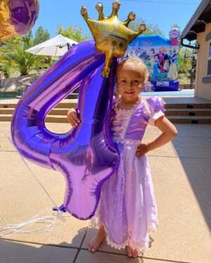 Alfonso Ribeiro Instagram - Happy Birthday to my sweet Ava Sue. As some of you know Ava had a very difficult week. I’m so proud of how well she handled everything. She’s so brave strong and creative. I love everything about my little girl. On a side note I’m forever grateful to @mrsangelaribeiro1 for being so amazing during this time. Long nights with a little girl in pain and having to apply medication every few hours. My two hero’s.