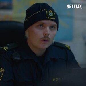 Alfred Svensson Instagram - Nu är det är snart dags! Den 29:e december släpps ”Folk med ångest” på @netflixnordic
En serie baserad på en roman av Fredrik Backman och regisserad av @flxherngren, där jag fick äran att spela polis tillsammans med min favoritpolispappa @dan_ekborg
Hoppas ni blir lika taggade som jag! 🚔🔥🙌

@peranderssonthereal 
@anna.granath 
@carla_sehn_ 
@petrinasolange 
@malagercrantz 
@leifallanandree 
@instahate 
@sofialedarp 
@shimaniavarani_ 
@rafaeledholm 
@flxstockholm