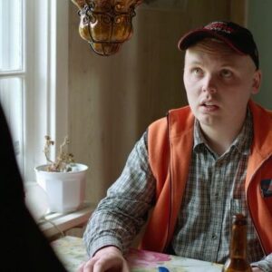 Alfred Svensson Instagram - I morgon är Leif & Billy tillbaka i rutan!!! 🔥
Känns sinnessjukt härligt att vara tillbaka i den orangea västen och jag hoppas att ni är lika taggade som vi är!
22.00 på SVT1 eller SVT Play. 
@svt @svthumor @claerence
