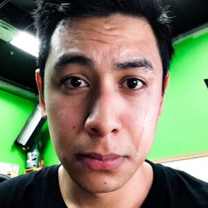 Alfredo Diaz Instagram - Today I experienced VR gaming for the first time. Unfortunately for me, Achievement Hunter made sure it was a horror game. I’m drenched in fear...