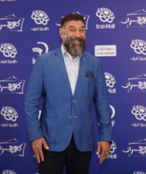 Ali Ansarian Instagram - .
سلام .. ممنونم و سپاسگزارم بخاطر همه خوبی‌هاتون و حمایتتون از فیلم سینمایی کلوپ همسران .. عجیب خوبید شمااااا🙏🙏🙏❤️❤️❤️ ممنونم از تمام دوستان عکاس🙏❤️ لطفا ورق بزنید 🙏