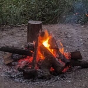 Ali Batu Instagram - 執著、守護。

能再次拍泰雅族的片真好，謝謝《原殤》的點點滴滴，讓我感受到生命再怎麼軟弱，也要不斷提醒自己堅持信念往前！殺青快樂，也謝謝原殤幕後幕前的大家，會想念這裡的一切，期待再相見。
