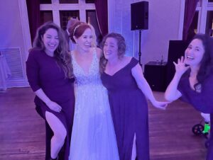 Ali Ewoldt Instagram - Happy Birthday to my incredible sis @officialsierraboggess!! 
Flashback to the time I accidentally dressed as a bridesmaid at her wedding 🤷🏻‍♀️🤦🏻‍♀️🤣💜
Love you!!!
#bridesmaidunderstudy #hbd #princessbride
