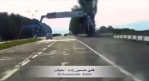 Ali Hosseinzadeh Instagram - آهنگ حباب با ترانه و موسیقی از خودم اگه خدا یاری کنه منتشر میشه
اگه دوسش داشتین با دوستاتون به اشتراک بزارین
ممنونم♥️♥️ علی حسین زاده

@aiea3
@aiea3

#Music #Melody #Iran #Tehran  #violin #violinist #Guitar #guitarist #Bestmusic
#Alihosseinzadeh #Happymusic #Musicstudio
#bubble #Compose #Composer #comingsoon.  #علی_حسین_زاده #موزیک #ملودی #ایران #ویلون 
#ویلونیست #آهنگساز #گیتار #موسیقی #موسیقی_روز