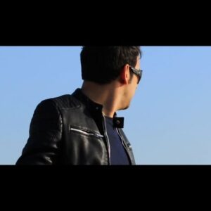Ali Hosseinzadeh Instagram - علی حسین‌زاده - خودش میدونه
بزودی...
#Music #Melody #Iran #Tehran  #violin #violinist #Guitar #guitarist #Bestmusic
#Alihosseinzadeh #Happymusic #Musicstudio
#bubble #Compose #Composer #comingsoon
#علی_حسین_زاده #موزیک #ملودی #ایران #ویلون 
#ویلونیست #آهنگساز #گیتار #موسیقی #موسیقی_روز
#بزودی