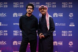 Ali Kalthami Instagram - اليوم العرض الاول لمندوب الليل في ارض الوطن💚 المشاعر متلخبطة و فياضة  متحمس لعرض الرياض و جميع انحاء المملكة و الخليج ان شاء الله . شكرا لك من حضر و اهتم و قضى معنا وقت لنعيش قصة فهد القضعاني ❤️ 

@mandoobfilm