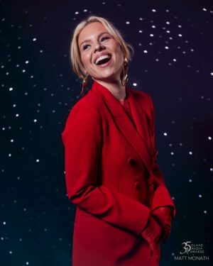 Ali Liebert Instagram - 🌌Thank you magical human @mattmonath & your team for these beautiful images from a beautiful evening celebrating queer excellence!  Loved getting all fancy and celebrating our nominated @hallmarkchannel films with our hallmark fam in nyc 🌈♥️🌈
@glaad 
💥💥💥
#queer #queerexcellence #celebrate #lgbtqia #queerartist #pride 
#representationmatters #hallmark #hallmarkies #family #glamour