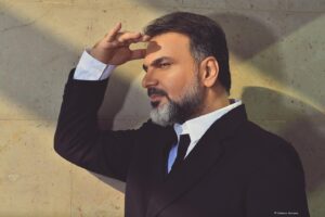 Ali Saber Instagram - شنو رأيكم أسويلكم حفله جماهيريه بالعراق وتكون اول حفله الي ......