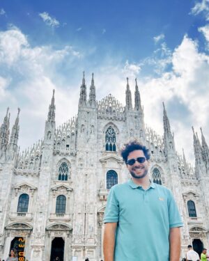 Ali Yağcı Instagram - Ciao Milano 👋  Thanks to @prontotour 
#reklam