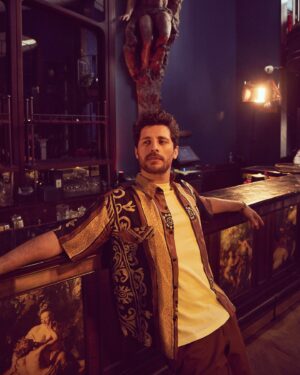 Ali Yağcı Instagram - İçkiler benden🥂🥃🥛