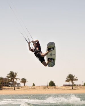 Ali Yağcı Instagram - Kiteboard in Red sea ✌️