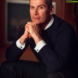 Aliaskhab Khizriev Instagram - 31 марта в Москве арестован наш земляк Зиявудин Магомедов. Все вы знаете его. Он настоящий патриот, очень много сделал для родного Дагестана. Он очень поддерживает наших спортсменов и наших детей – для них работает фонд «Пери», строится образовательный центр в Махачкале. Обвинения Зиявудину предъявлены серьезные и мы решили обратиться напрямую к Президенту Владимиру Путину с просьбой взять дело под личный контроль, чтобы расследование было честным! Онлайн-петицию можно подписать по ссылке в шапке моего профиля. Лично оставить подпись можно будет 5-12 апреля в Махачкале (ул. М. Гаджиева, 94, редакция газеты "Черновик") и Хунзахе (ул. Максуда Алиханова, 39, Дворец культуры им. Шахрудина Шамхалова). ВНИМАНИЕ! Это не митинг, а сбор подписей! #зиявудинмагомедов..https://goo.gl/TTesvN