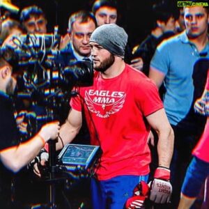 Aliaskhab Khizriev Instagram - То, что тебе предначертано, явится к тебе, даже если оно находится между двух гор. А то, что тебе не предначертано, не достанется тебе, даже если оно меж твоих губ.☝️#истина #истиной #каждому #свое #придет