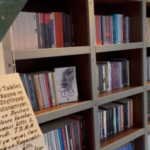 Alican Okumuş Instagram - Bodrum’un en sevdiğim köşesi 📚