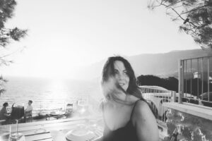 Alice Dwyer Instagram - 🌊🩵🍭🍷☀️

#holiday

#lastweek

#takemetothesea

#alittlethrowback