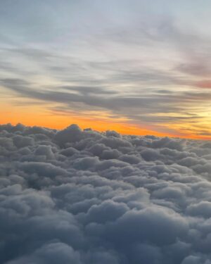 Alicia Garza Instagram - Haven’t posted one of these in awhile but I’m back on my clouds shit cuz I be on planes a lot more these days. Lord the wonder of nature and this planet 🫶🏾