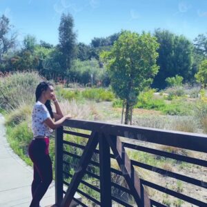 Alicia James Instagram - Reflecting. Wondering. Waiting. ✨🌤🌳
Reflecting on friendships 🤔
Wondering what’s next 🔜
Waiting on God 💖
#far #away #thoughts