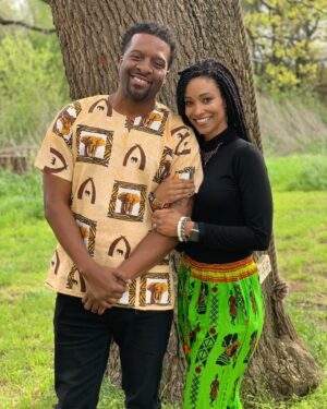 Alicia James Instagram - I love my African King 👑
#african 🇰🇪 #american 🇺🇸 #wedding #husbandandwife
.
.
.
First graduate from the non profit I support got married! So we represented his African side in Texas 🇰🇪 Swipe left if you love “Coming to America”-“Woof!” 🤪😉😆