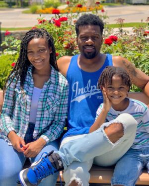 Alicia James Instagram - Happy Father’s Day to the best dad my kids could ever have! Thank you hubby for putting God first above all which keeps our house in order. Because of this, he’s a great example to our kids as he reflects the light of God in everything he does. And as you can see he enjoyed taking pics for his holiday, he coordinated his outfit and everything 😜😆💖 #fathersday2020 #quarantined #photoshoot #thejamescrew #lovemyman #black #father