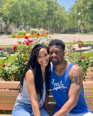 Alicia James Instagram - Happy Father’s Day to the best dad my kids could ever have! Thank you hubby for putting God first above all which keeps our house in order. Because of this, he’s a great example to our kids as he reflects the light of God in everything he does. And as you can see he enjoyed taking pics for his holiday, he coordinated his outfit and everything 😜😆💖 #fathersday2020 #quarantined #photoshoot #thejamescrew #lovemyman #black #father