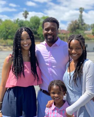 Alicia James Instagram - Happy Easter! ✨⛪️✨
#resurrectionsunday #heisrisen #the #true #meaning 😊