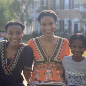 Alicia James Instagram - Made them put on real clothes for my holiday 😜. Even though they drive me nuts often, I’m still eternally grateful to have them in my life especially now. Mothers hold the family together. Stay healthy for your family. They need you even when they act like they don’t. 💖 #mothersday2020 #quarantined #photoshoot #latepost #thejamescrew