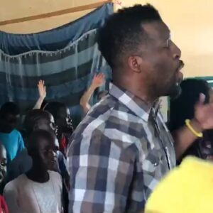 Alicia James Instagram - Thankful to use my voice to inspire even though they inspire me ✨#tbt #usingmyvoicetoinspireothers #kenya 🇰🇪
.
I miss them all so much 😭
