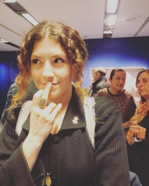 Alicia Kapudağ Instagram - Dur bi düşünüyorum, nası laf sokabilirim acaba? 🦊