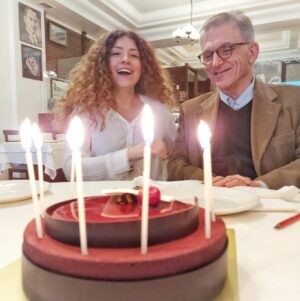 Alicia Kapudağ Instagram - Bize her gün ❤ #happybirthday 🥂