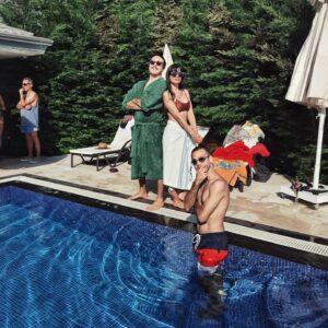 Alicia Kapudağ Instagram - Hey June! 🍓